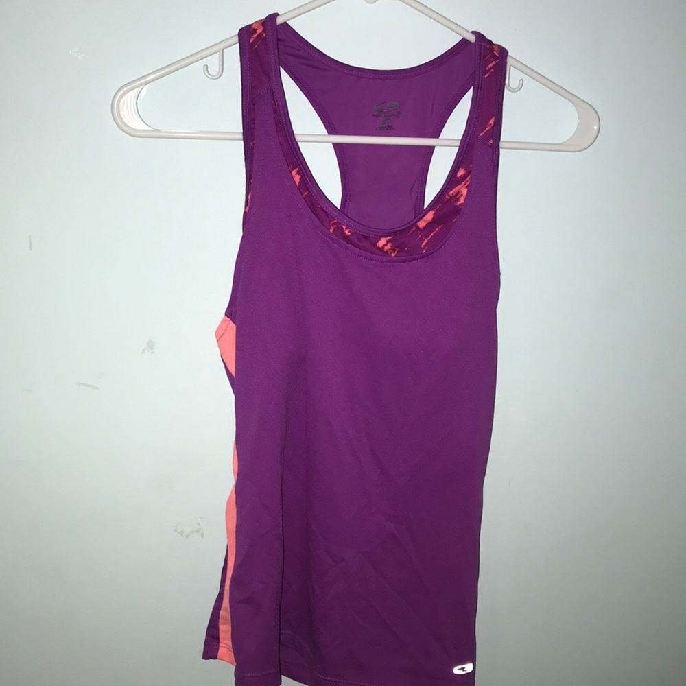 Athletic tank top